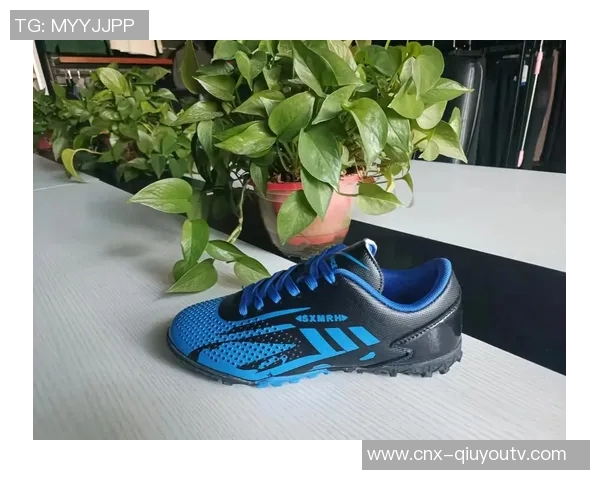 冬季足球装备全攻略温暖舒适助你在寒冷天气中尽情驰骋球场