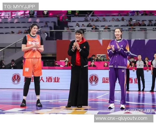 2024中国篮球名人堂新成员定妆照及集体合影精彩呈现