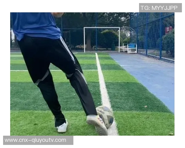 提升射门精准度的足球技巧与训练方法分享